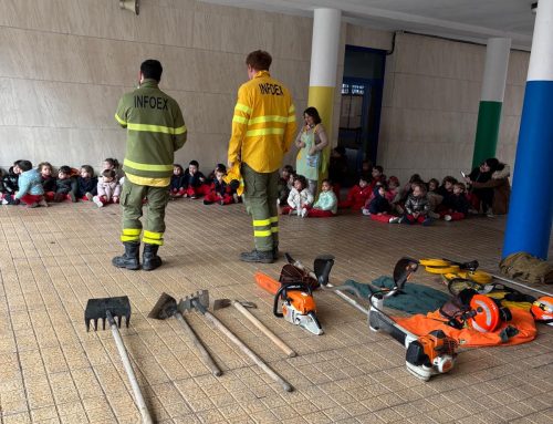 Visita del Infoex en la Semana Cultural